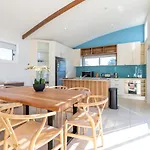 Boutique Beachside Townhouse / Jervis Bay