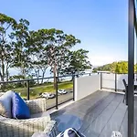 Beachfront Luxury By Experience Jervis Bay