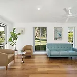 Shellys By Experience Jervis Bay