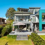 Bowie\'S Beach House By Experience Jervis Bay