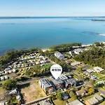 Tranquil Tides By Experience Jervis Bay