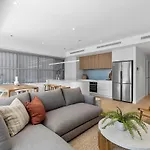 Family-Friendly 3Br - Steps From The Beach