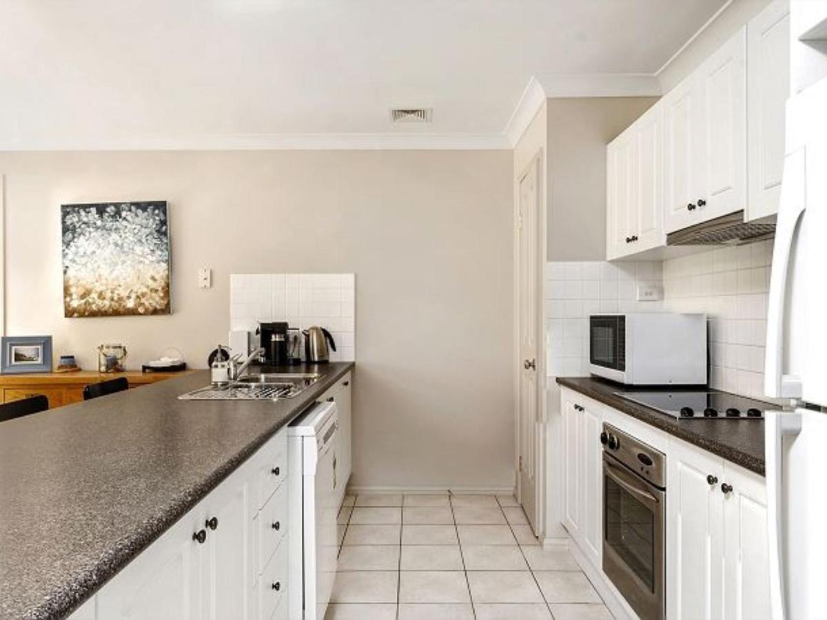 The Porthole Of By Experience Jervis Bay Holiday home