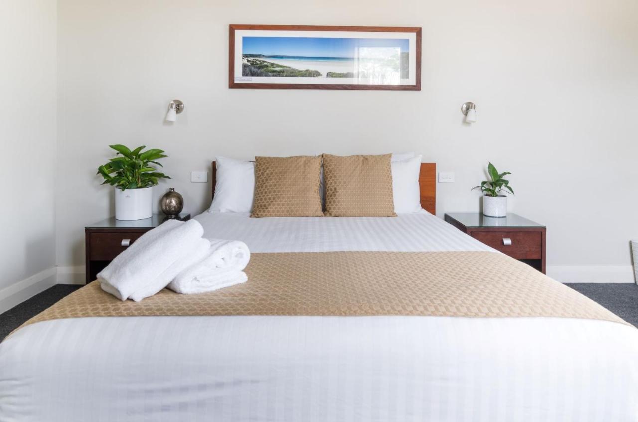 Hotel Huskisson Hotel 3*