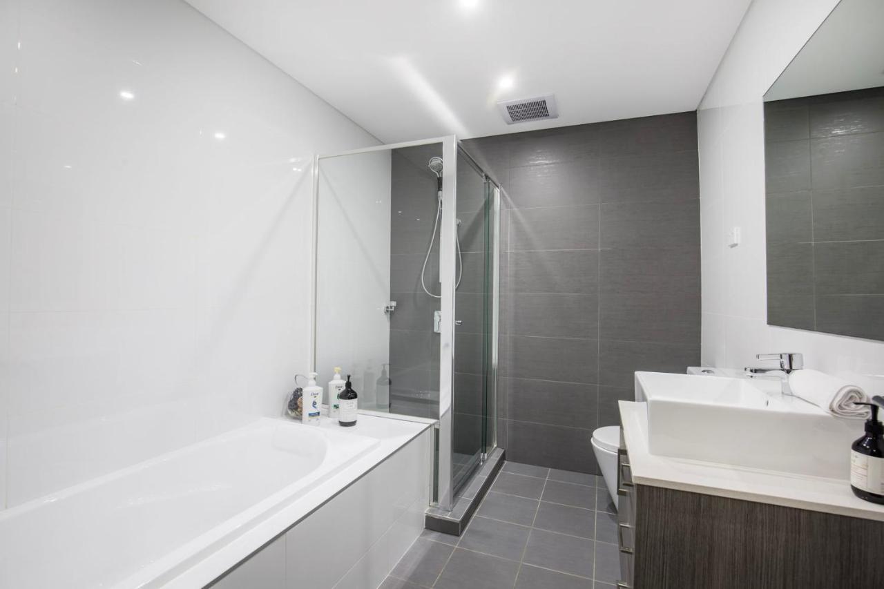 Bay Blu - Pet Friendly - Waterfront Holiday home *