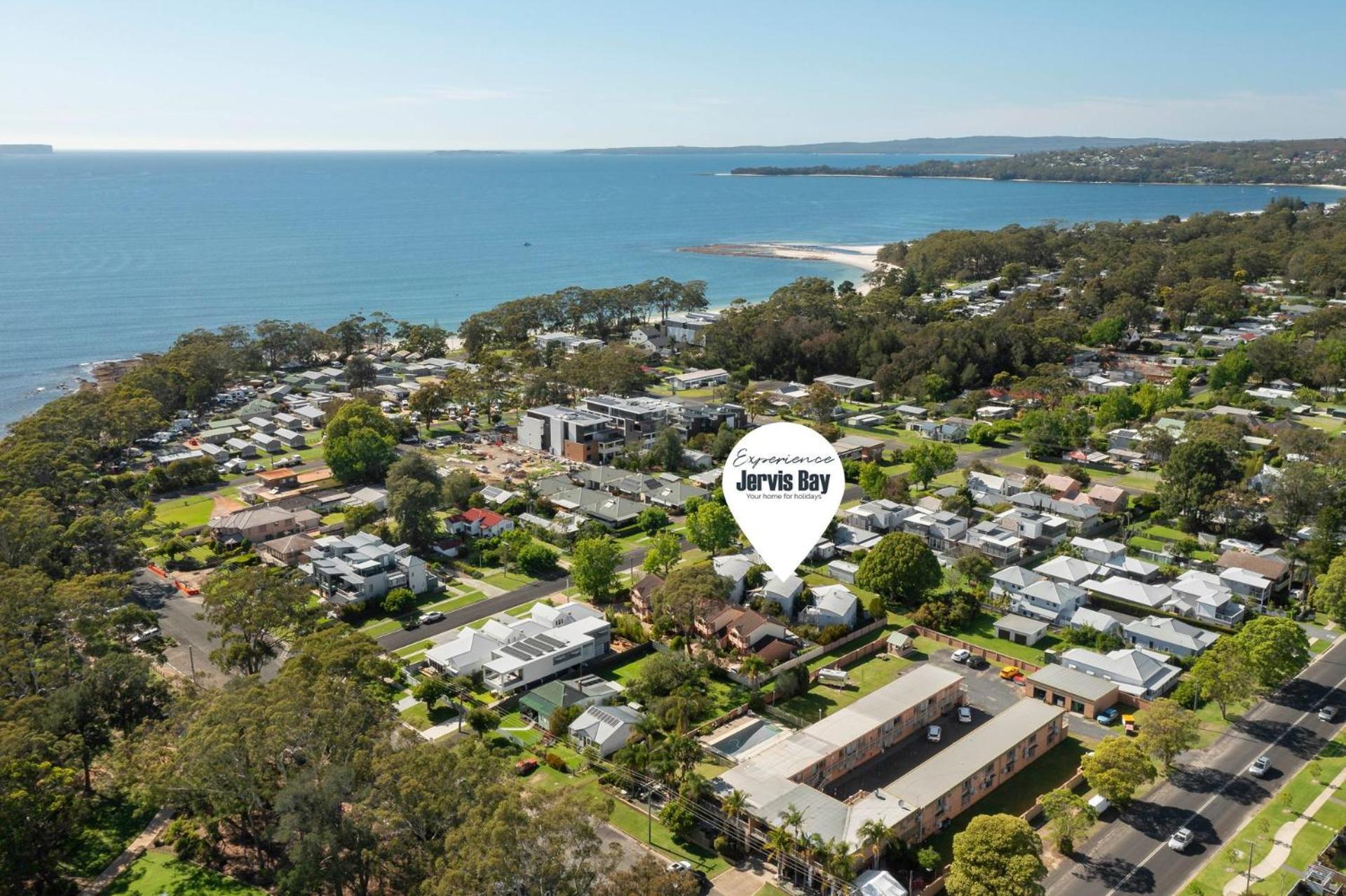 White Sands Deck House By Experience Jervis Bay Holiday home