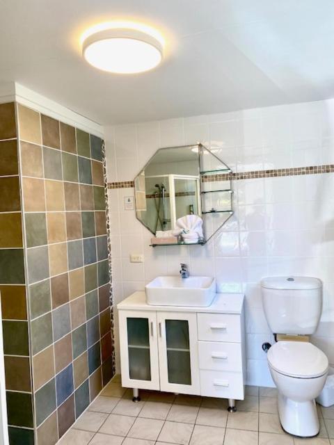 Escape 3* Huskisson