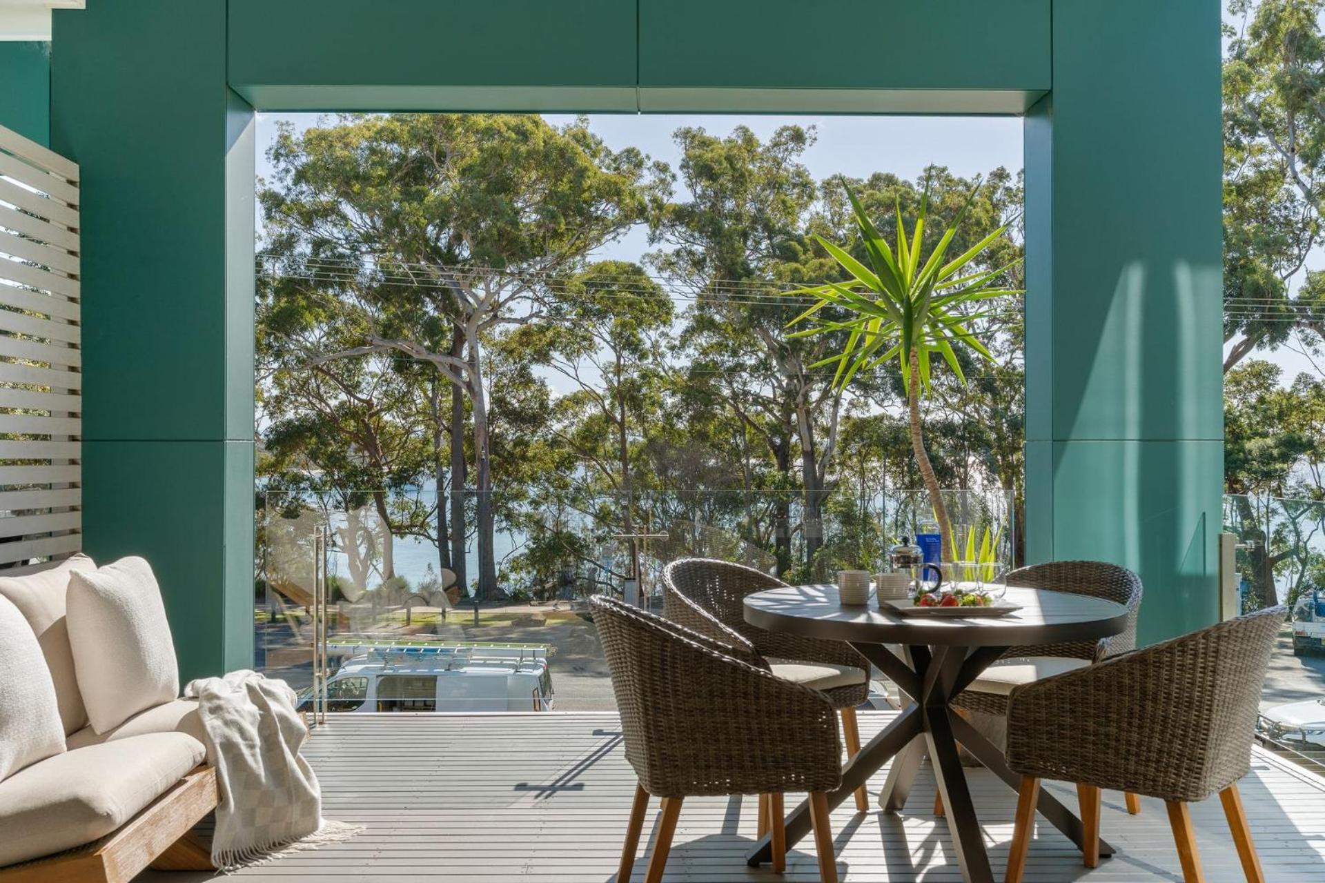 Bay Breeze By Jervis Bay