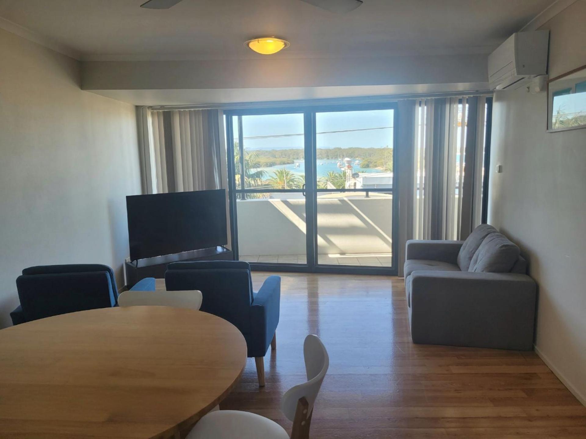 In Husky - 2 Bedroom Located In The Centre Of Town Huskisson