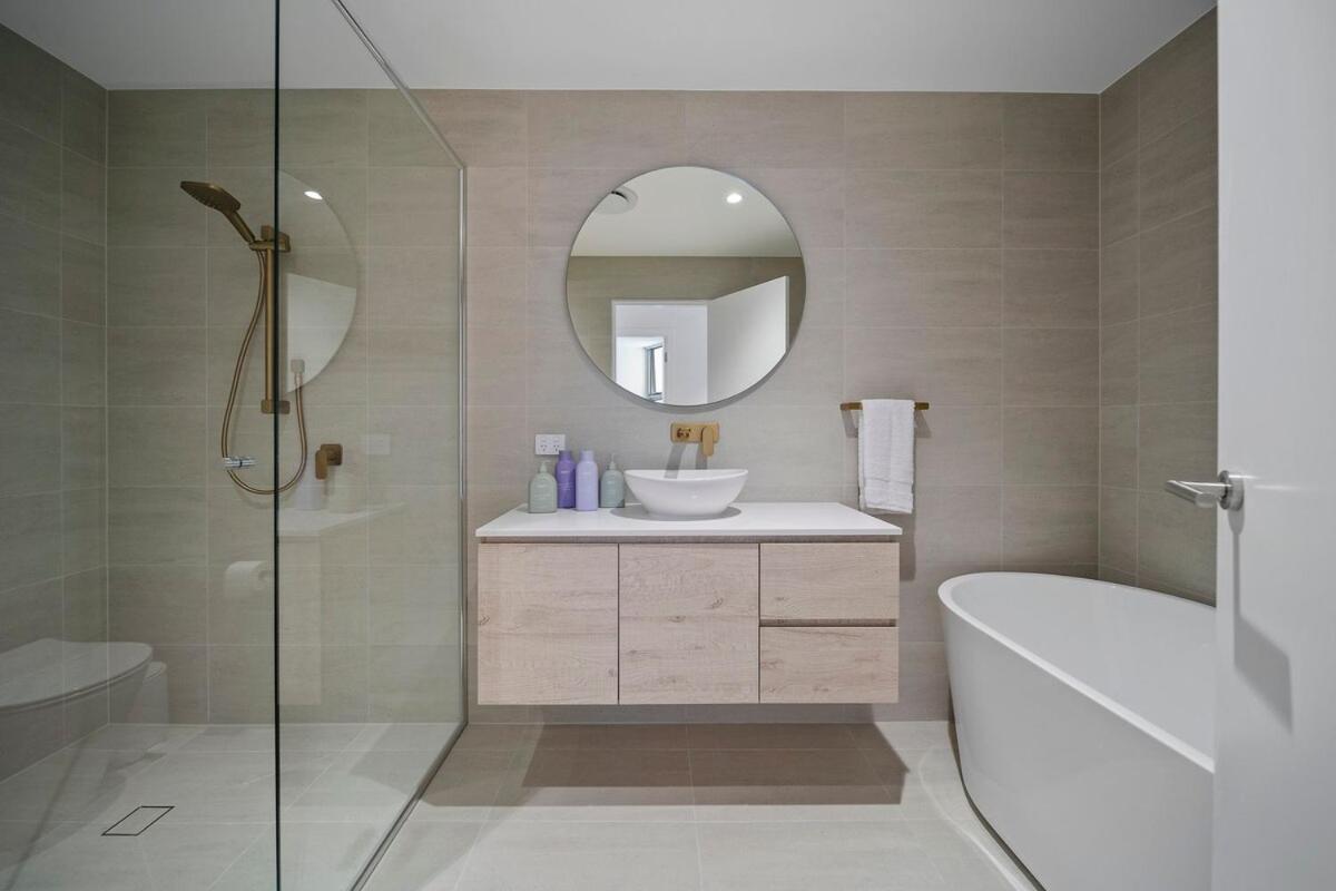 Family-friendly 3br - Steps From The Apartment *