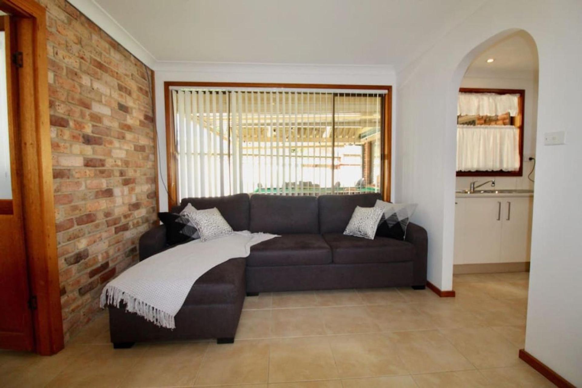 Coastal Getaway Free Wi-fi And Games Holiday home