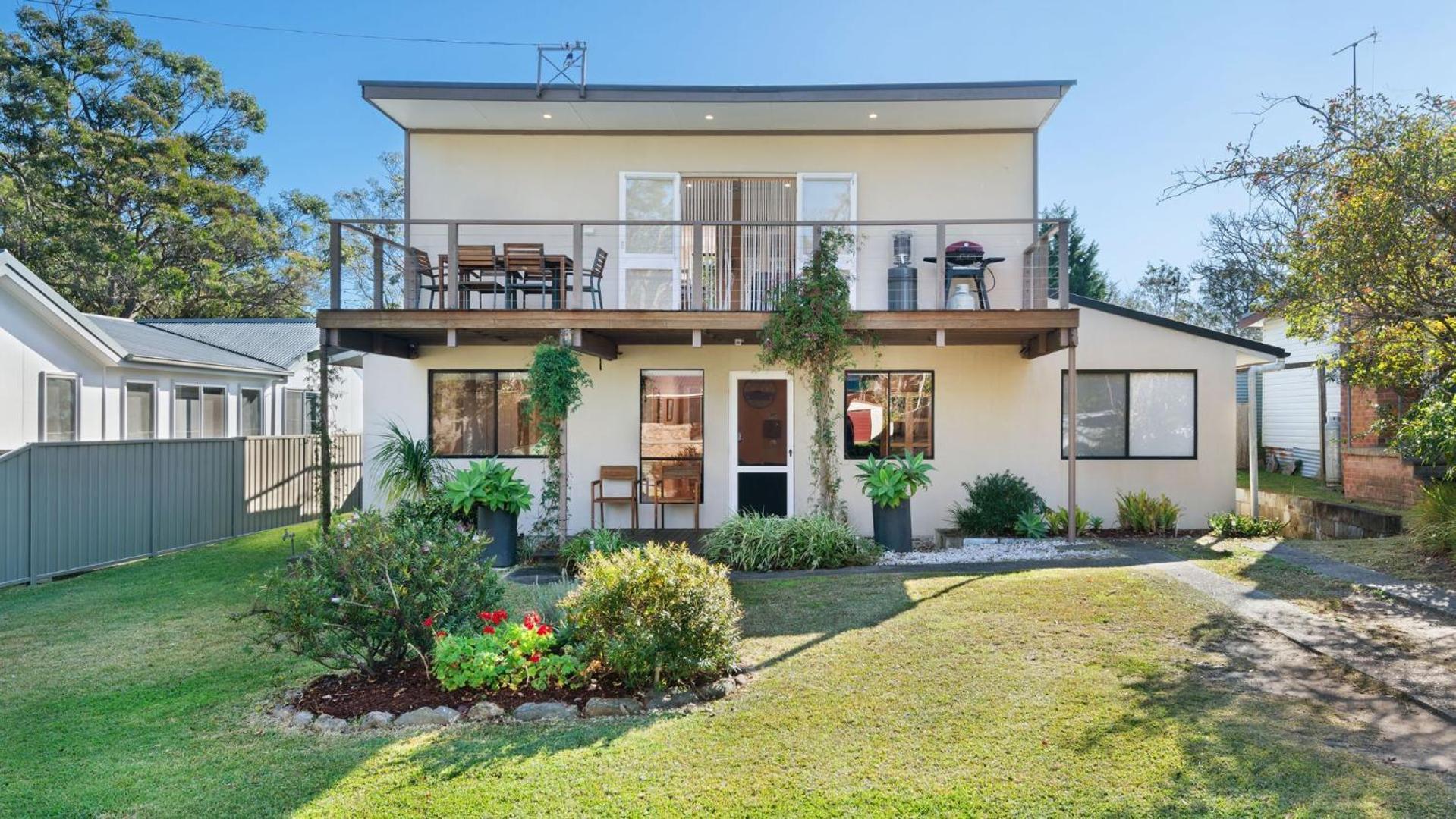 Beecroft Street Retreat - Free Wifi, Linen & Pet Friendly Holiday home Huskisson