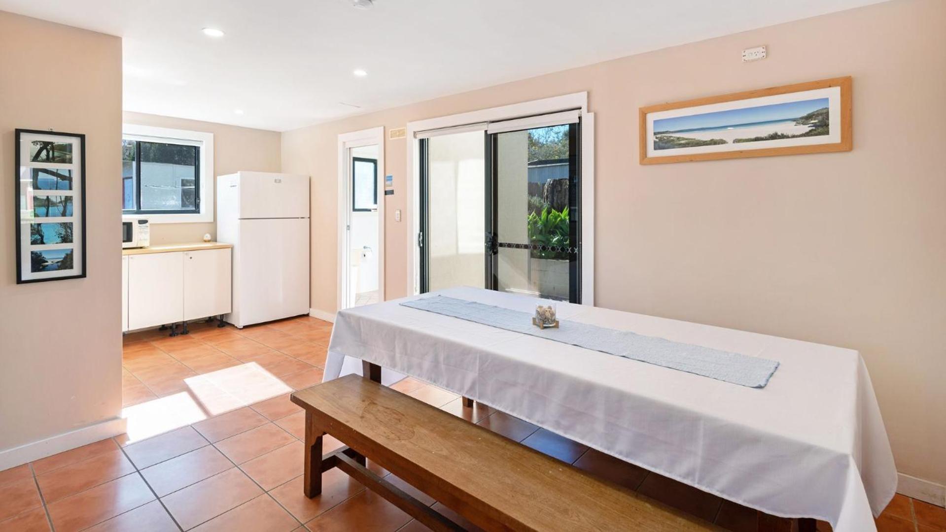 Beecroft Street Retreat - Free Wifi, Linen & Pet Friendly Holiday home Huskisson