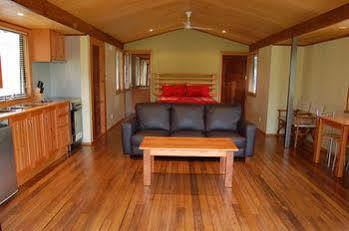 Jervis Bay Getaways 4*