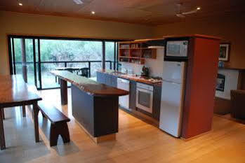 Jervis Bay Getaways Hotel