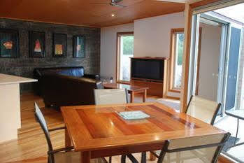 Hotel Jervis Bay Getaways Huskisson