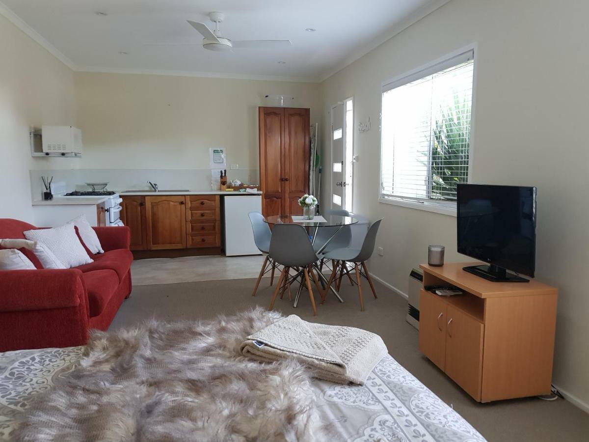 Beachside Husky Waterfront Cabin * Huskisson