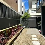 Husky Sands I Pet Friendly I 5 Mins Walk To Beach