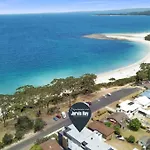 Beachfront Luxury By Experience Jervis Bay