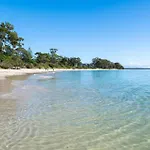 Peaceful Huskisson Cottage - Pet Friendly