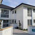 Husky 19 Beautifully Appointed Apartments - Great Location - In The Heart Of Husky
