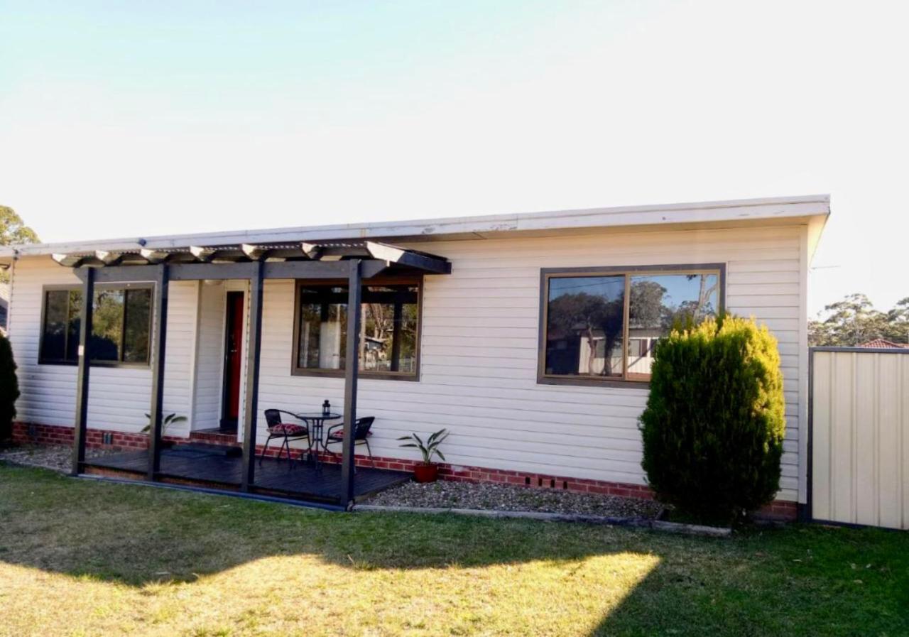 The Husky House Or Little Husky * Huskisson