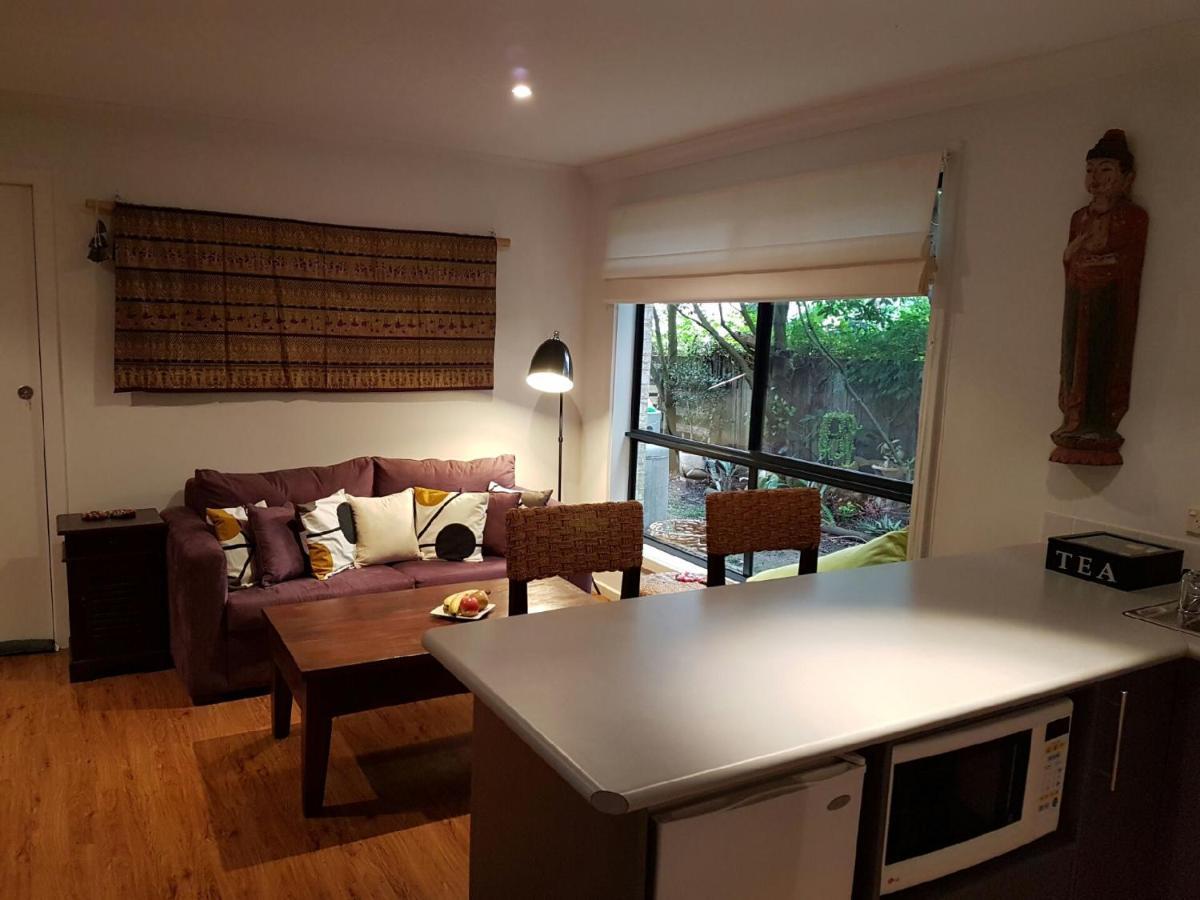 Dolphin Garden Apartment *