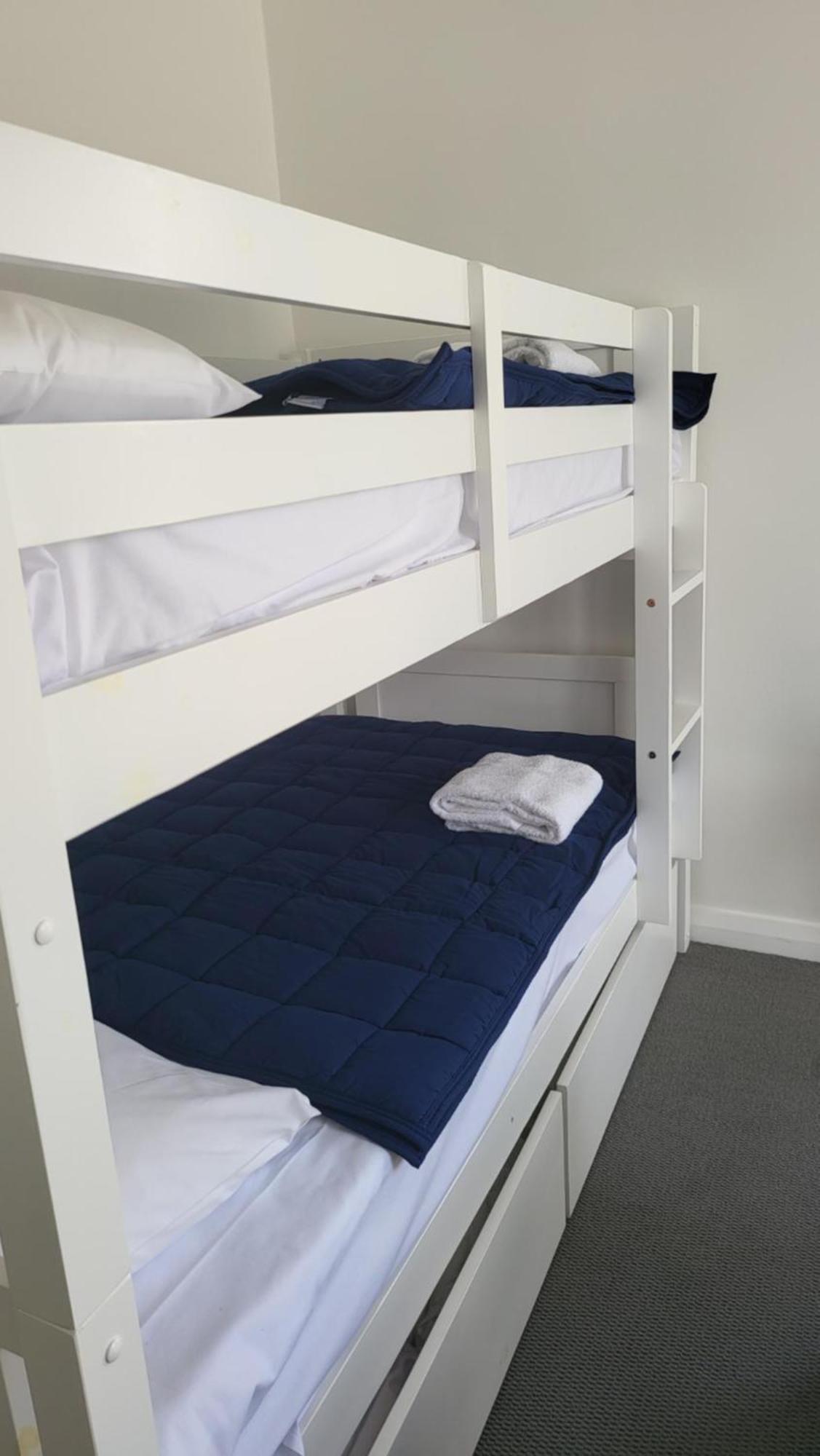 Husky 19 Beautifully Appointed - Great Location - In The Heart Of Husky
