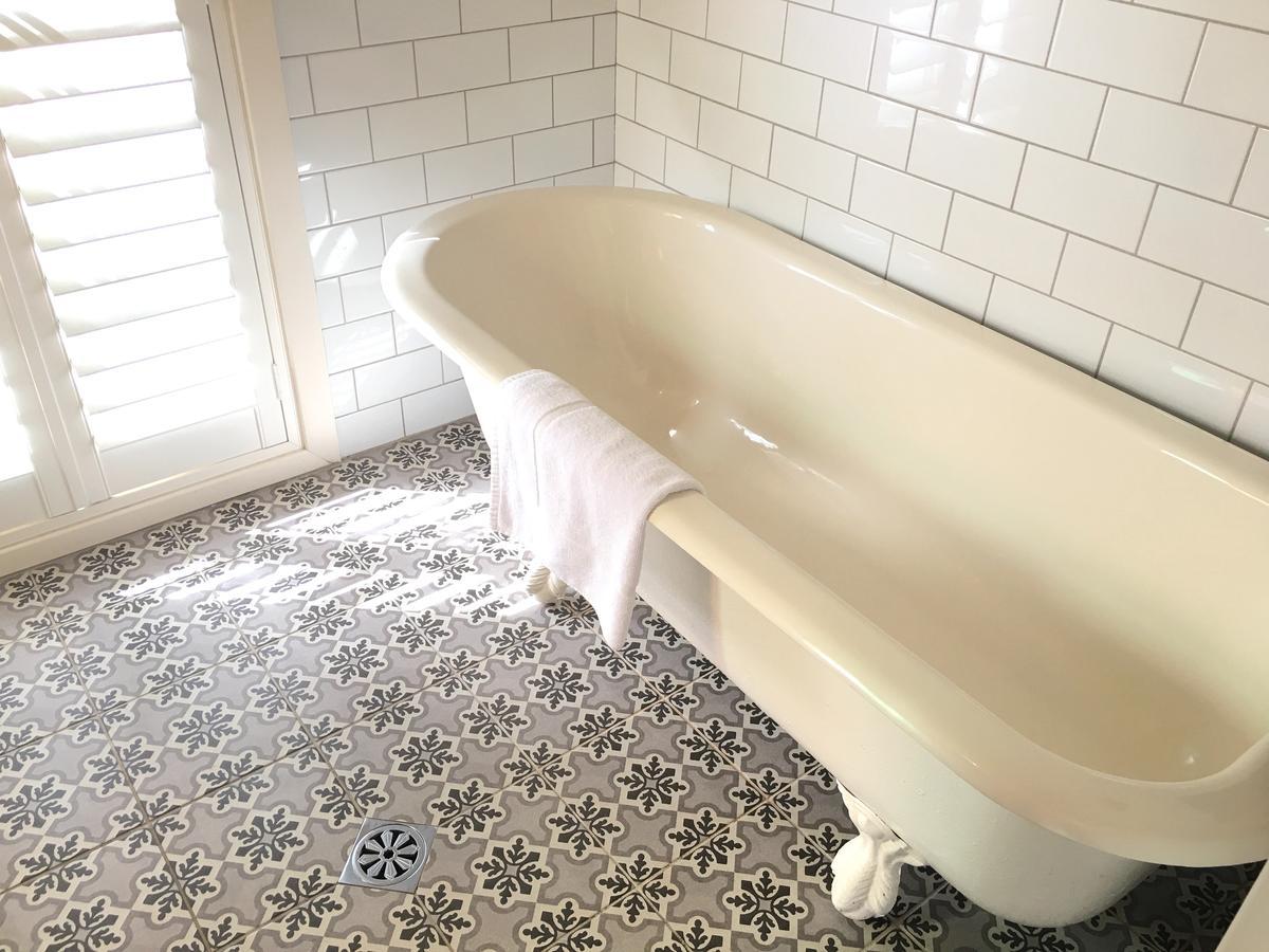 Bed & Breakfast Huskisson Bed And Breakfast 4*