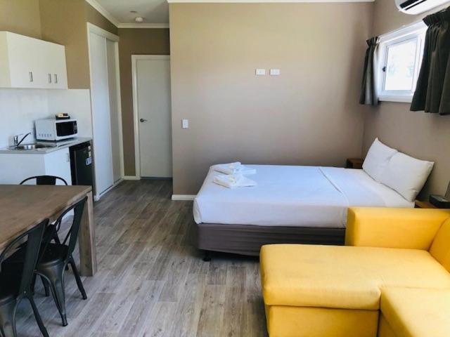 Escape Motel